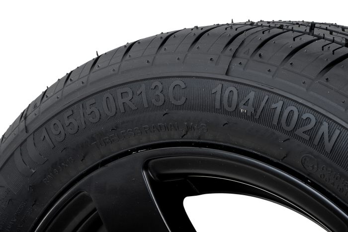 Koło wzmacniane do przyczepy OPONA KENDA 195/50 R13C 104/102N FELGA ALU STARCO czarna 6Jx13"H2 5x112 ET:30
