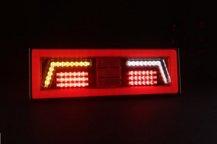 Lampa tylna KAMAR L1828 LED 6 funkcji lewa